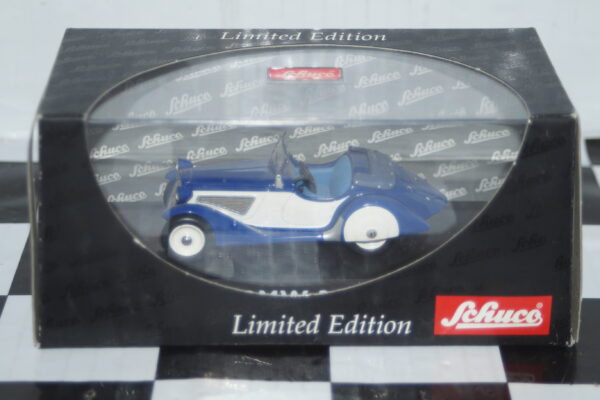 Schuco bmw 316i compact blue 1:43 scale diecast ref 04003