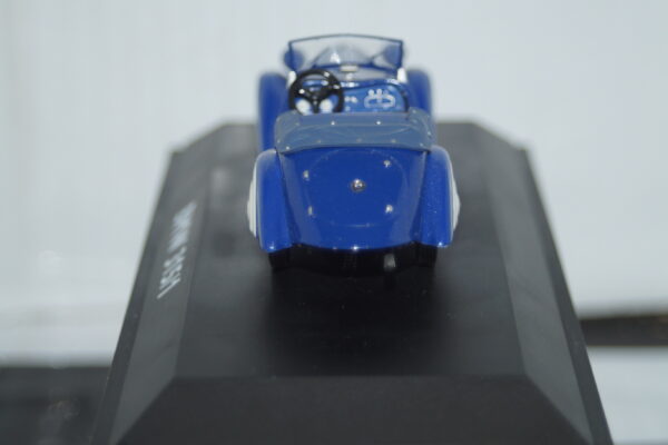 Schuco bmw 316i compact blue 1:43 scale diecast ref 04003