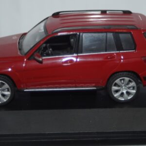 Schuco mercedes benz glk-klasse red 1:43 ref  07246