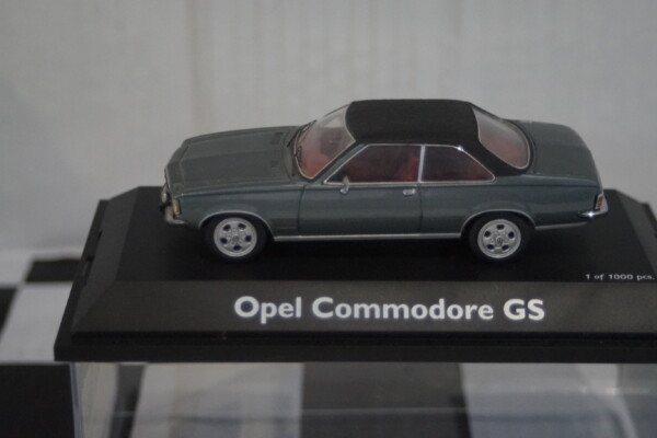 Schuco opel commodore b gs green 1:43, ref 02774