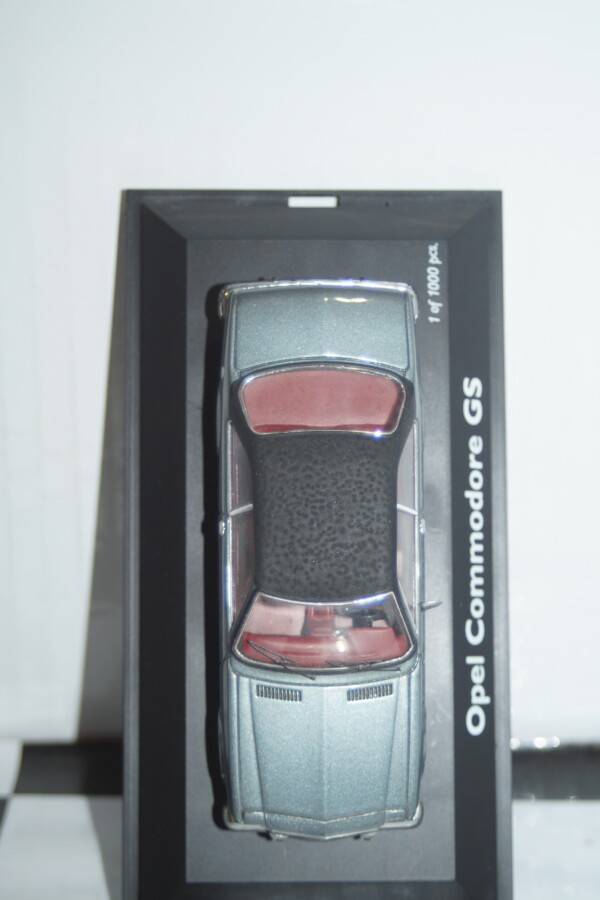 Schuco opel commodore b gs green 1:43, ref 02774