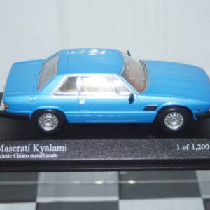 Minichamps maserati kyalami 1982 in blue 1:43 ref 400 123961