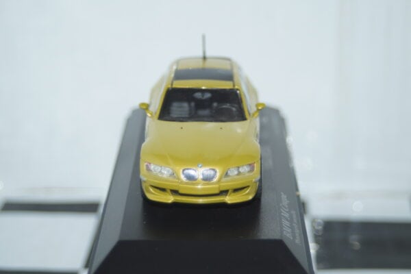 Minichamps bmw m coupe 2001 in yellow metallic 1:43 ref 400 029060