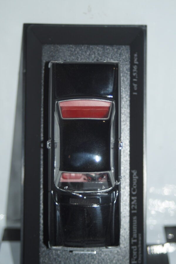 Minichamps ford taunus 12m coupe 1962 in black 1:43 ref 400 086121