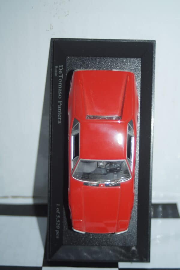 Minichamps detomaso pantera 1972 in red ref 400 127500 1:43