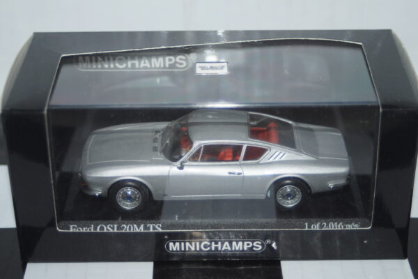 Minichamps smart roadster 2003 in grey 1:43 ref 400 032131