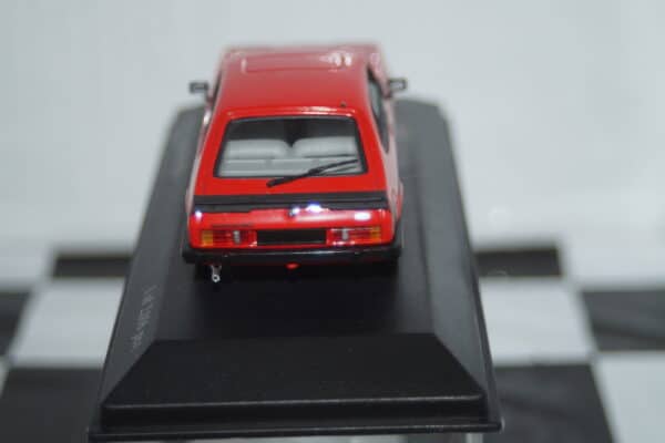 Minichamps ford capri turbo gr.5 eiferennen drm 1992 1:43 ref 430 828501