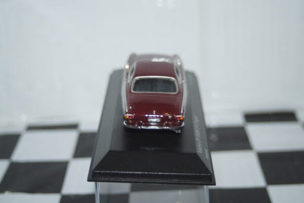 Minichamps volvo p 1800 s coupe 1969 in dark red 1:43 ref 430 171680