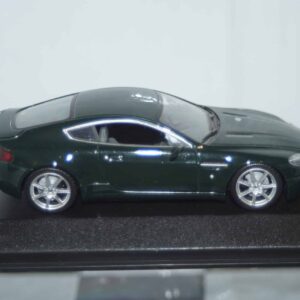 Minichamps aston martin v8 vantage 2005 in green 1:43 400 137424