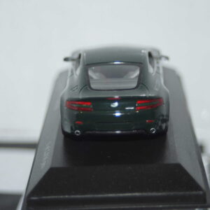 Minichamps aston martin v8 vantage 2005 in green 1:43 400 137424