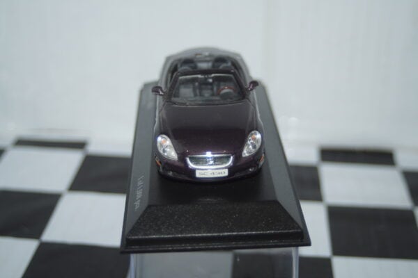 Minichamps lexus sc 430 2001 purple metallic, 400 166132 1:43