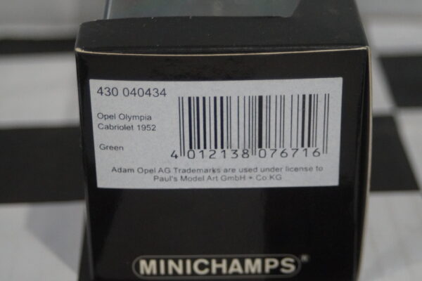 Minichamps opel vivaro break in blue 1:43 430 040511