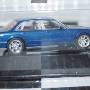 Ixo jaguar xj8 (x308) in blue diecast 1:43 clc588n.22