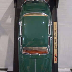 Maisto jaguar mark 2 1959 in green 1:18th ref 31833