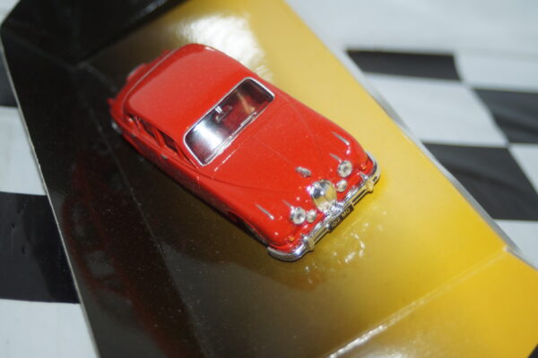 Corgi jaguar mk2 from buster in red ref 01801 1/43rd