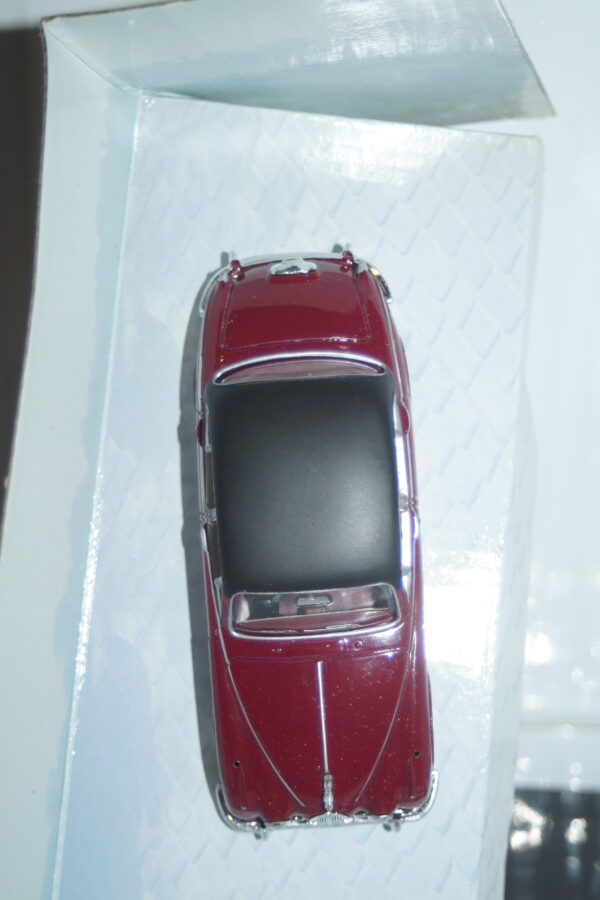 Corgi jaguar e type classic models with ref 96082 1/43rd