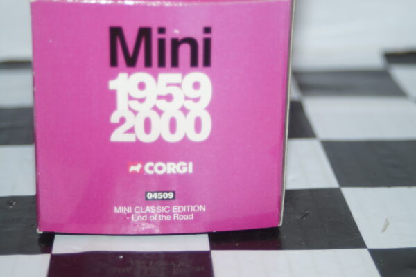 Corgi mini jungle.com safari rally 1:43 ref 04444