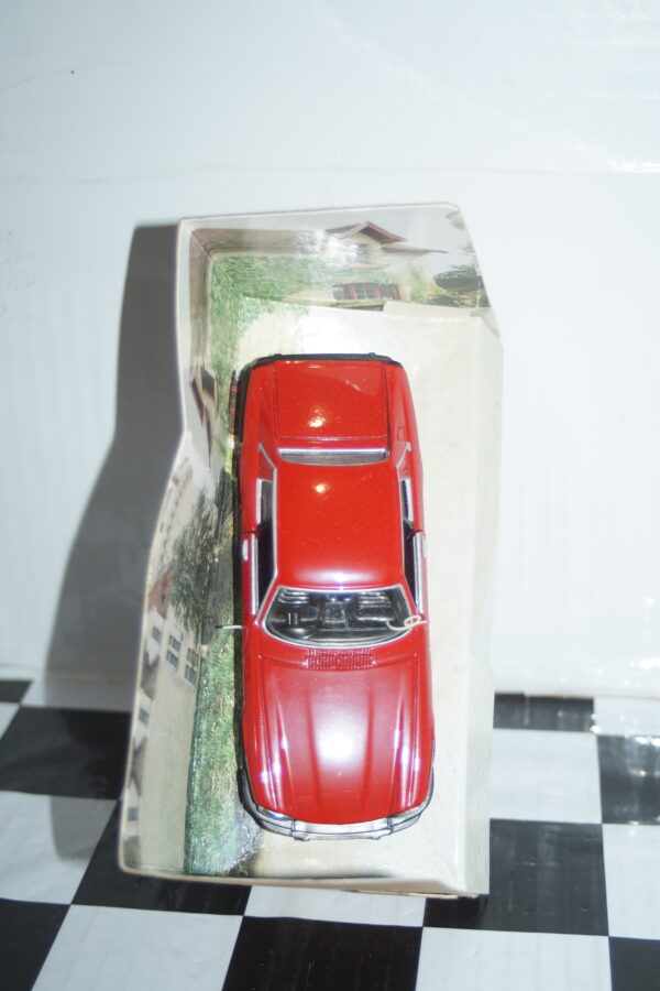 Corgi jaguar xjs from the new avengers ref 57405 1/36th