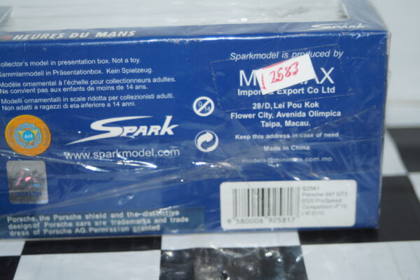 Spark porsche 997 gt3 rsr lm 2010 winner 1:43 ref s2583 wrong sleeve