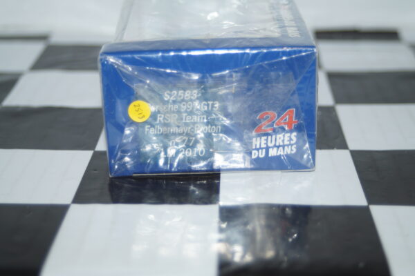 Spark porsche 997 gt3 rsr lm 2010 winner 1:43 ref s2583 wrong sleeve