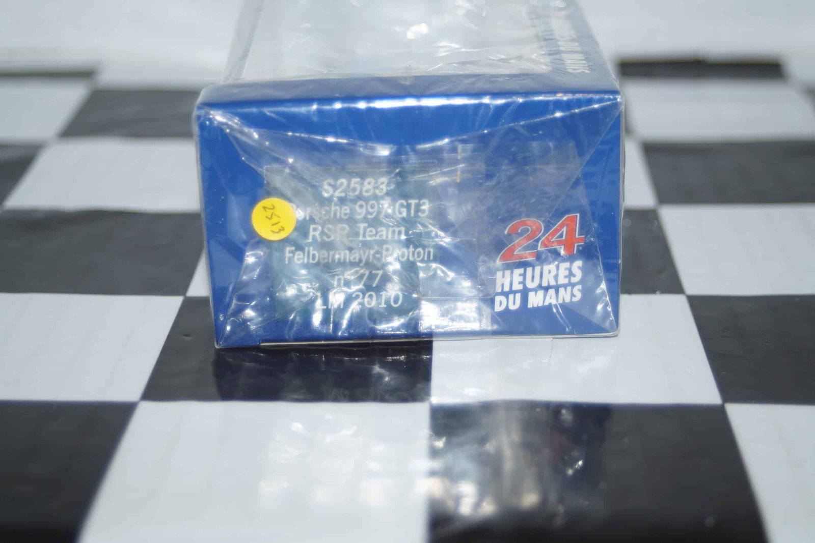 Spark porsche 997 gt3 rsr lm 2010 winner 1:43 ref s2583 wrong sleeve