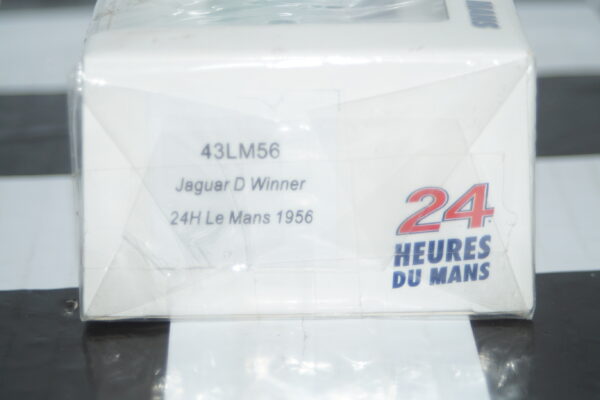 Spark jaguar d type winner 24h le mans 1956 1:43 ref 43lm56