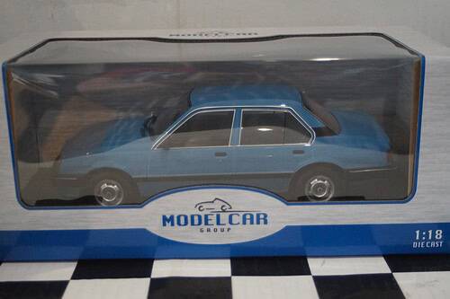 Model car group vauxhall cavalier gl 1981 rhd in blue mcg18648 1:18th