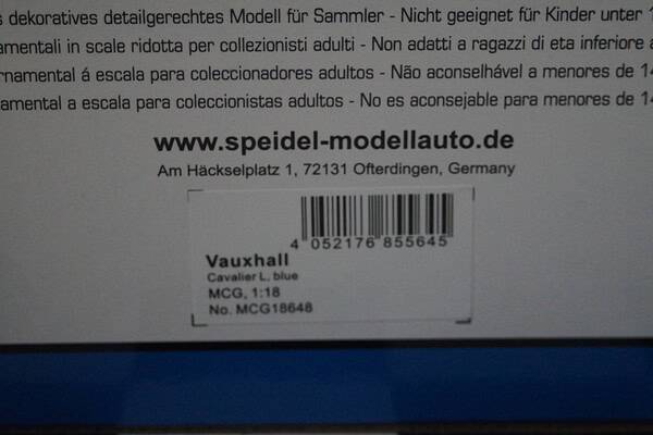 Model car group vauxhall cavalier gl 1981 rhd in blue mcg18648 1:18th