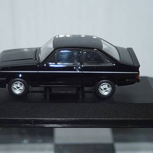Vanguards ford escort mk2 rs2000 black 1/43 ref va14906