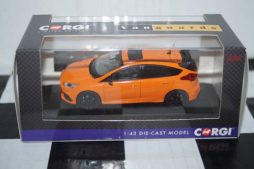 Vanguards ford focus mk3 rs orange 1/43 ref  va15306