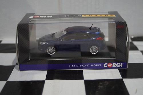 Vanguards ford focus mk3 st blue 1/43 ref va15307