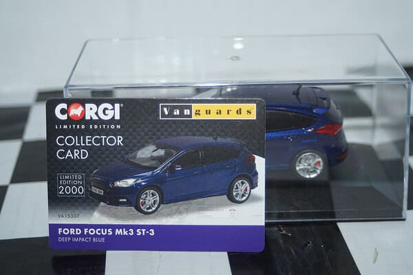 Vanguards ford focus mk3 st blue 1/43 ref va15307