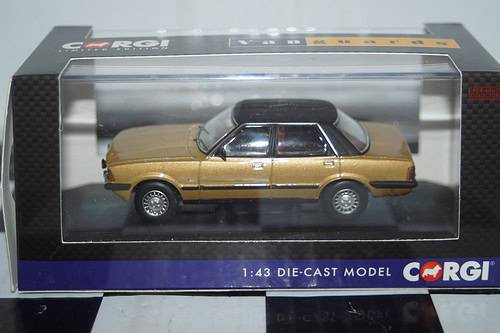 Vanguards ford cortina mk5 2.0 ghia s gold 1/43 ref  va15004