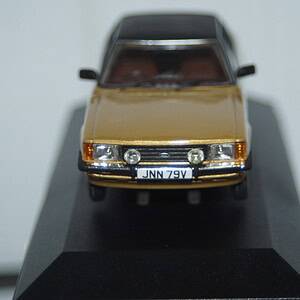 Vanguards ford cortina mk5 2.0 ghia s gold 1/43 ref  va15004