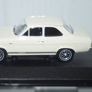 Vanguards ford escort mk1 twin-cam white 1/43 ref va09532
