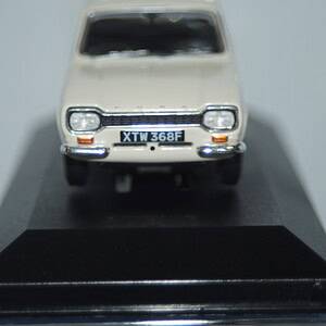 Vanguards ford escort mk1 twin-cam white 1/43 ref va09532
