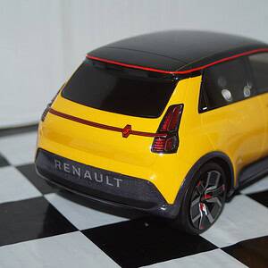 Otto renault 5 e-tech electric prototype 1/18 resin ot406