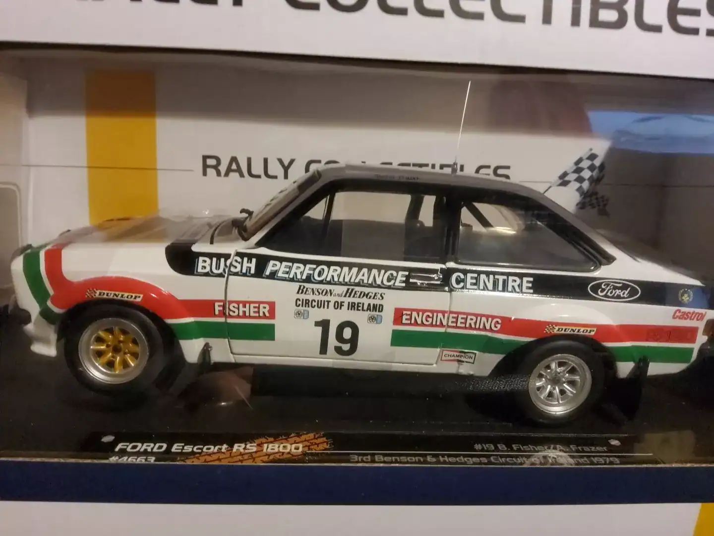 Sunstar ford escort mk2 rs1800 circuit of ireland 1979 b.fisher 4663 1:18 scale