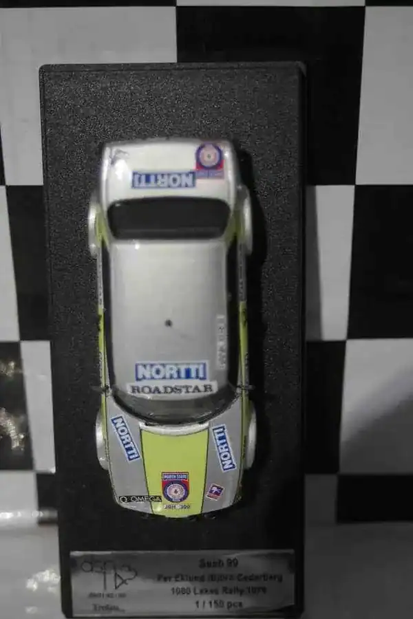 Trofeu saab 99 1000 lakes rally 1976 p.eklund 1:43rd scale dsn1:43-58