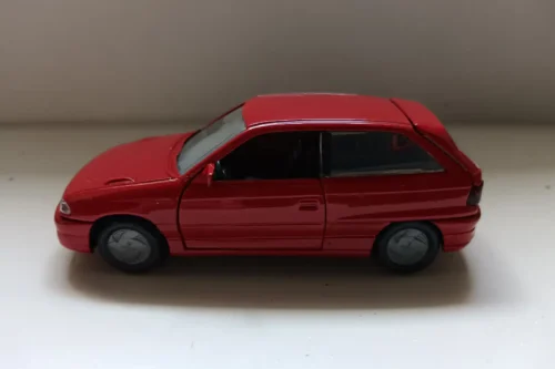 Gama vauxhall / opel astra mk3 gsi red in vauxhall box in 1:43 scale