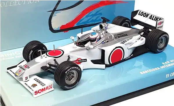 Minichamps b.a.r honda 002 barcelona dec 18th 2000 t.sato 518 004399 in 1:43