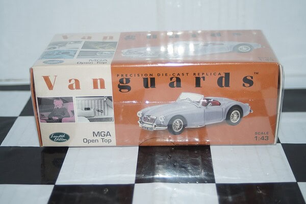 Vanguards mga open top dove grey va50000 1:43 scale