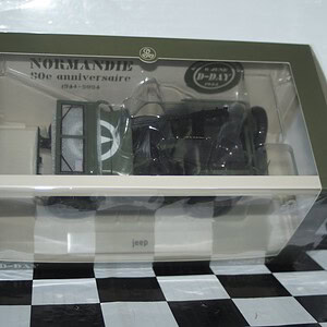 Norev willys jeep army 1944 d-day green 1:18 scale 189016