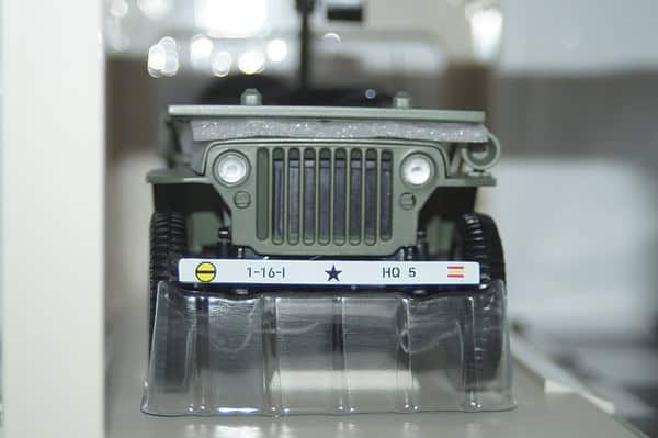 Norev willys jeep army 1944 d-day green 1:18 scale 189016