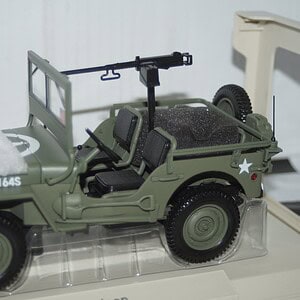 Norev willys jeep army 1944 d-day green 1:18 scale 189016