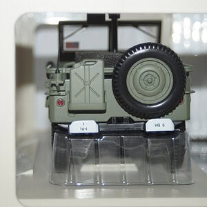 Norev willys jeep army 1944 d-day green 1:18 scale 189016