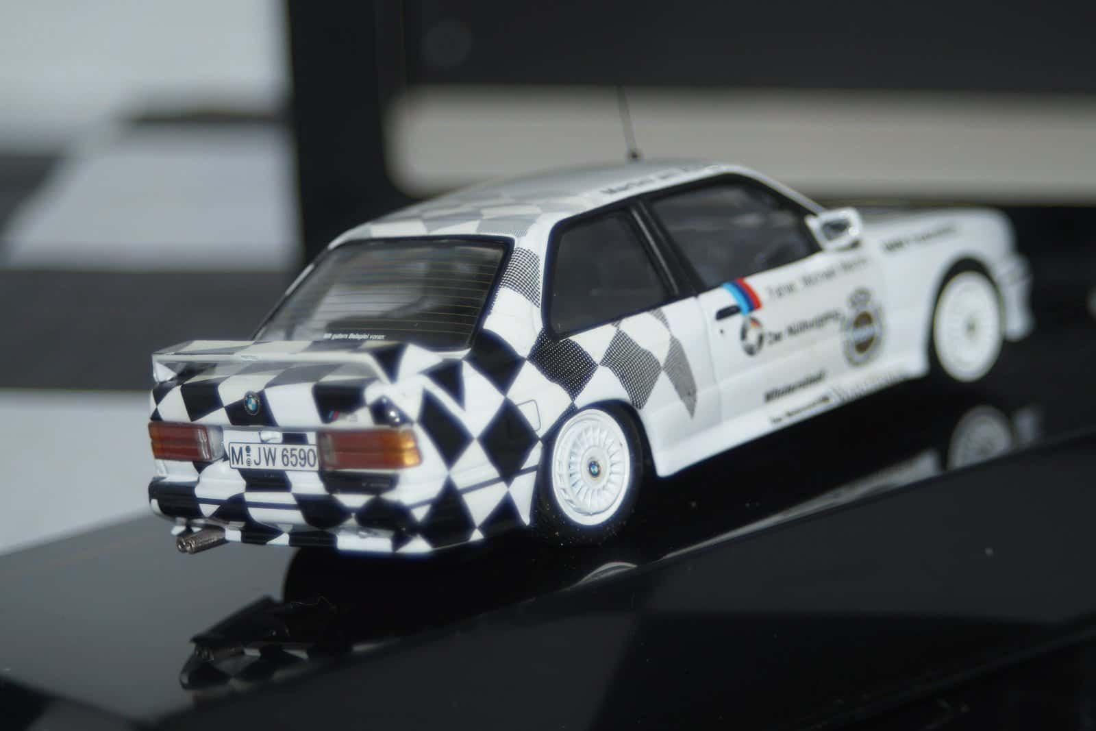 Ixo bmw e30 m3 nurbugring taxi 1990 1:43 diecast clc234