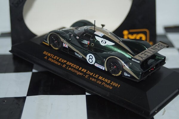 Ixo bentley speed 8 le mans 2001 1:43 lmm029