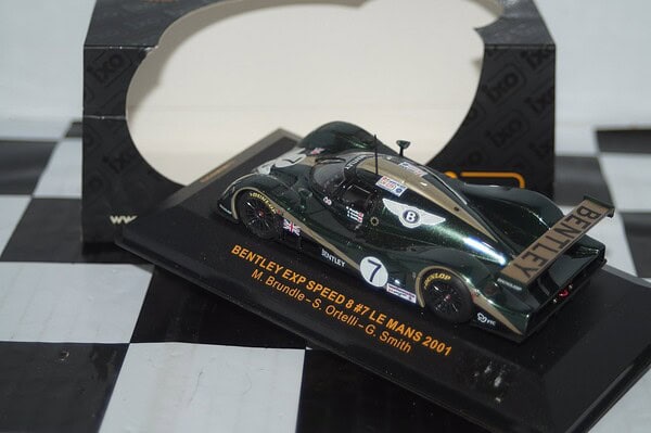 Ixo bentley speed 8 le mans 2001 1:43 lmm029