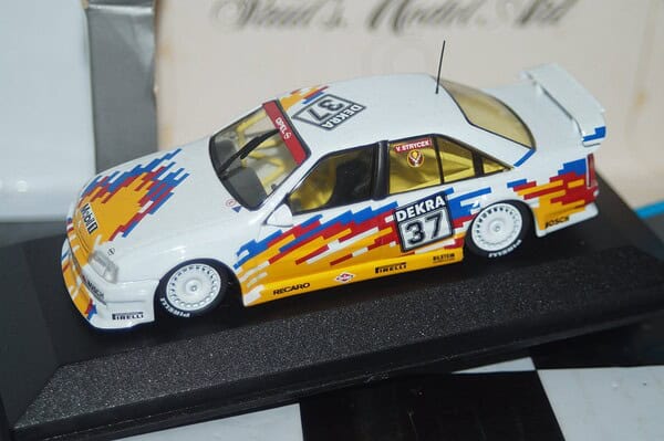 Minichamps opel omega 3000 team irmscher strycek testversion 1:43 14012